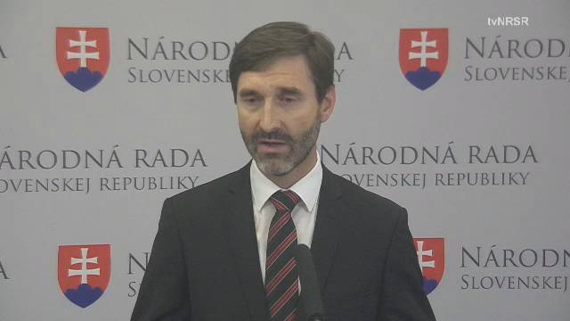 Reakcia na tlačovú konferenciu poslancov z OĽaNO