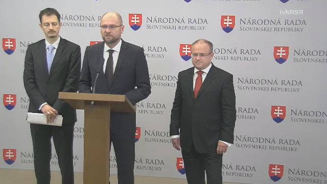 Vláda berie viac, kde sa dá, rekordné nárasty však na výsledkoch nevidno.