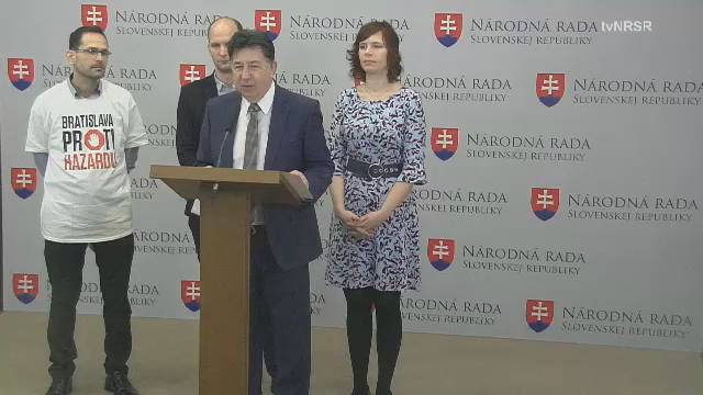 Hazard: 24 hodín do kľúčového hlasovania. Výzva poslancom