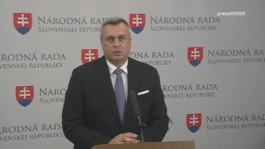Tlačová beseda predsedu SNS o rokovaní NR SR a vyjadreniach Ministerstva financií o transakčnej dani