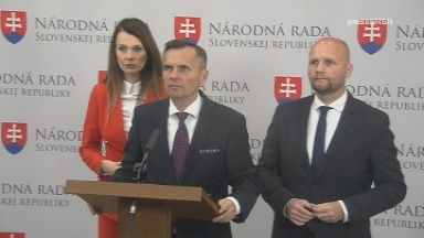 Reakcia na kontrolný deň Róberta Fica na ministerstve obrany, Aktuálna politická situácia