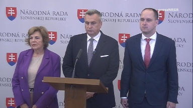 K lenivosti opozície voči vnútropolitickej situácií