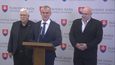 Strana vidieka zachránila 24 miliónov pre VÚC