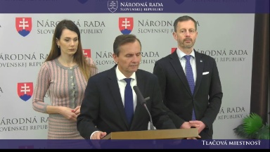 AKTUáLNA POLITICKá SITUáCIA