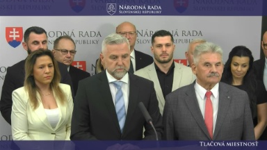 Čurilla a Kubina sa nechutne zabávajú na atentáte na premiéra