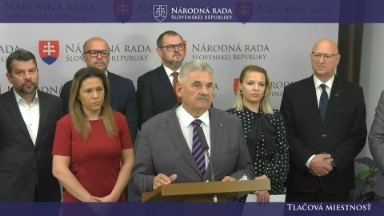 Opozícia stále nepochopila, že sloboda slova nie je sloboda urážať