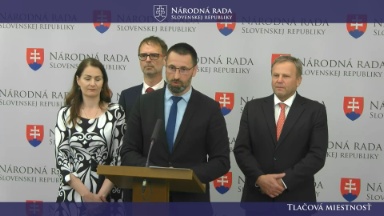 Reakcia na aktuálnu politickú situáciu