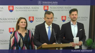 Kde skončilo 800-tisíc eur pre dôchodcov? Podávame podnety na preverenie dotácií JDS, Aktuálna politická situácia