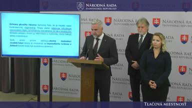 Totalitné PS chce umlčiavat občanov s iným názorom